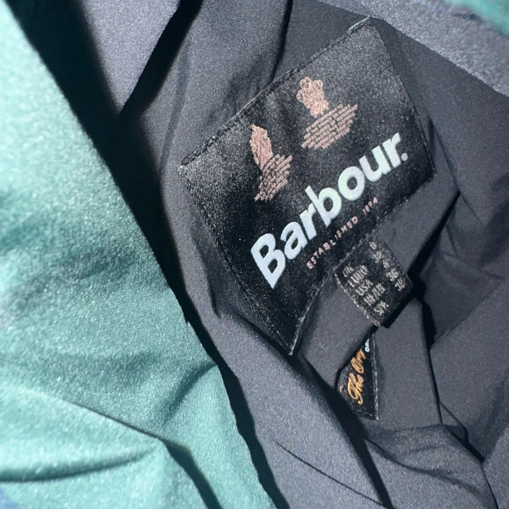 Barbour Reversible Hudswell Quilted Jacket - Picture 10 of 10